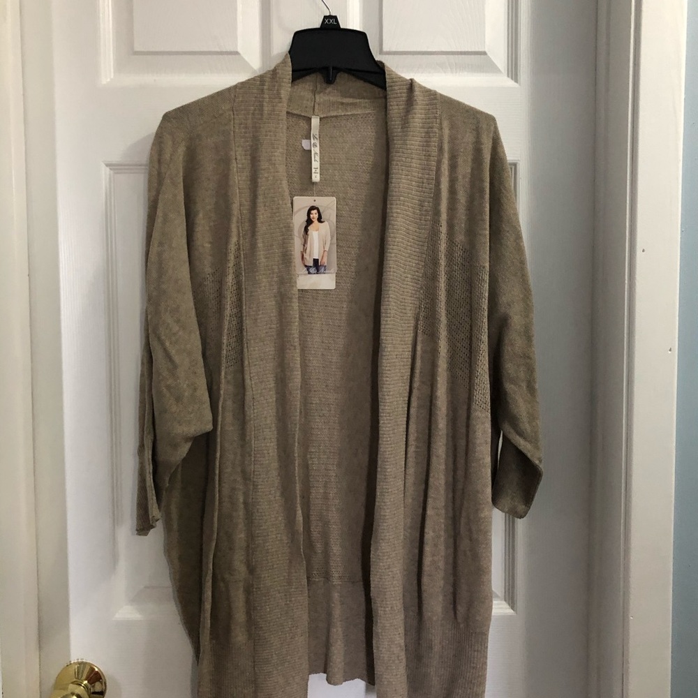 Leo and Nicole Sweater w/ 3/4 in Sleeves:  New!!